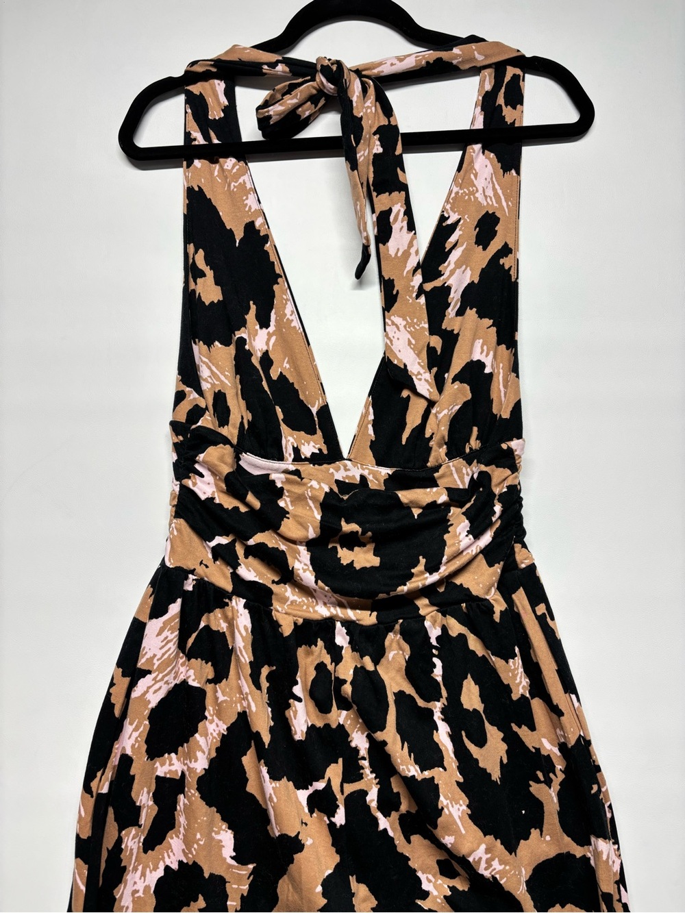 ✨Diane Von Furstenberg Halter Leopard Neutral Jumpsuit Size M - Picture 5 of 11